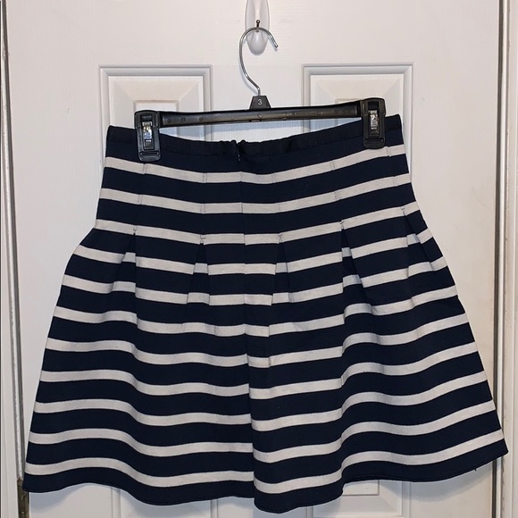 GAP Striped Skirt - Picture 2 of 2